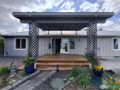 Exterior - 181 Duke Dr, Sequim, WA 98382 photo 4 of 7