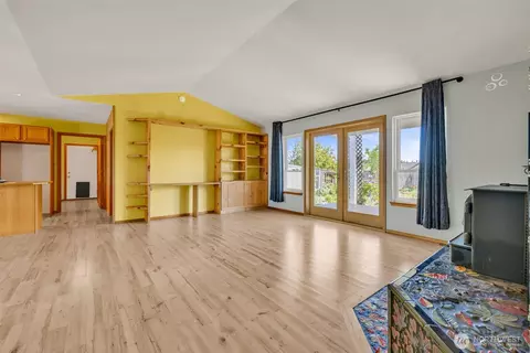 Living - 181 Duke Dr, Sequim, WA 98382 photo 3 of 4