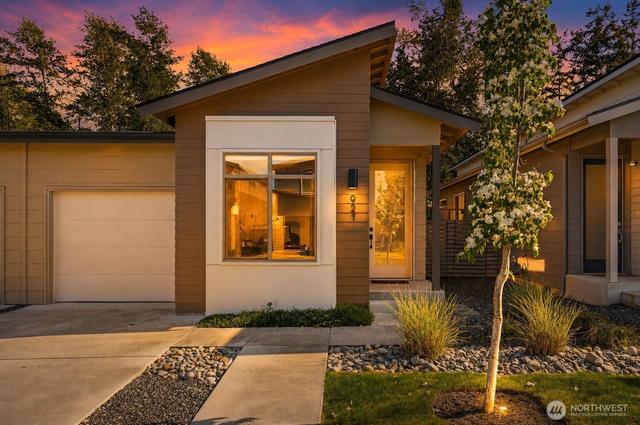 921 Sunseeker Ln, Bellingham, WA 98226