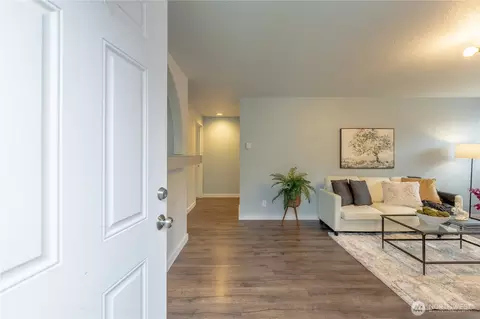 4404 Terrace Dr #10, Everett, WA 98203