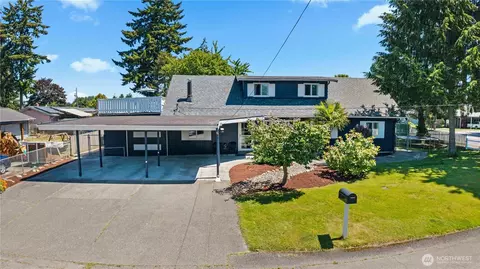 25916 18th Ave S, Des Moines, WA 98198