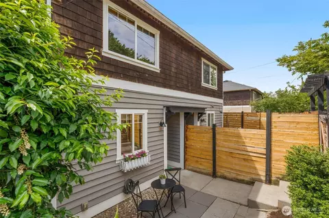 9121 23rd Ave NE, Seattle, WA 98115