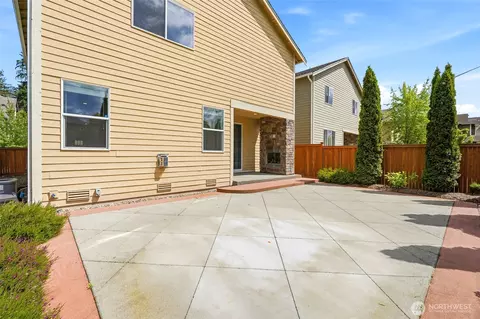 Exterior - 17812 33rd Ave SE #29, Bothell, WA 98012 photo 5 of 6