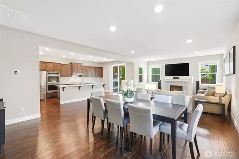 Dining - 17812 33rd Ave SE #29, Bothell, WA 98012 photo 1 of 1