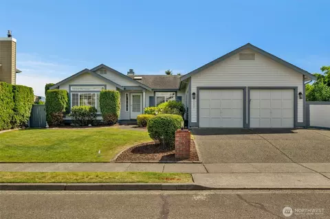 3050 Chelsea Ln, Enumclaw, WA 98022