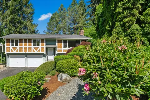 7208 Marwood Pl, Woodinville, WA 98072