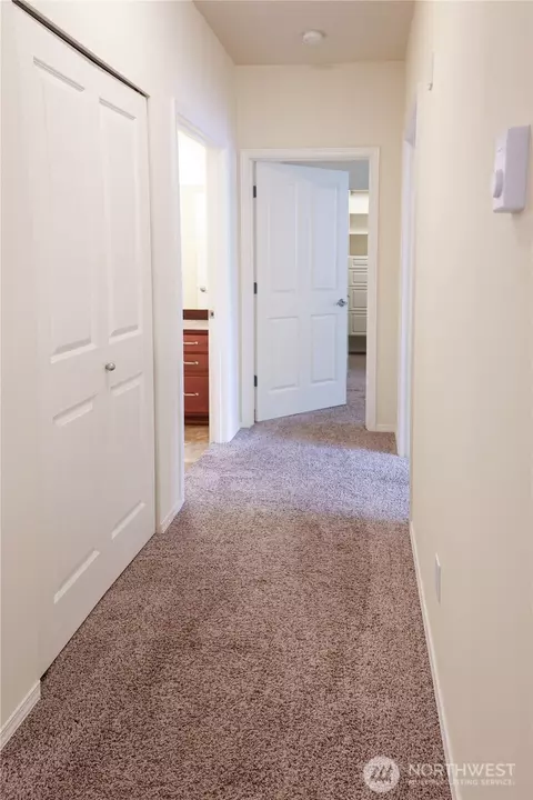 Entry Way - 14915 38th Dr SE #FF3022, Bothell, WA 98012 photo 2 of 3