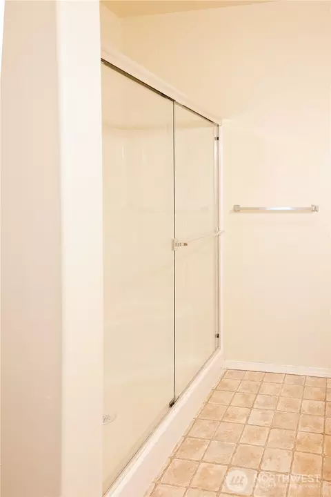 Bath - 14915 38th Dr SE #FF3022, Bothell, WA 98012 photo 4 of 4