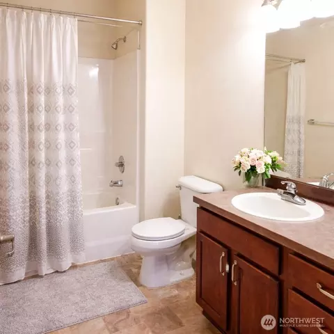 Bath - 14915 38th Dr SE #FF3022, Bothell, WA 98012 photo 1 of 4