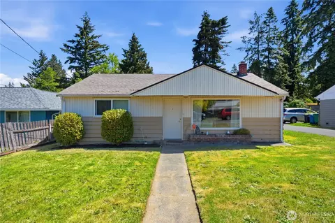 18824 Midvale Ave N, Shoreline, WA 98133