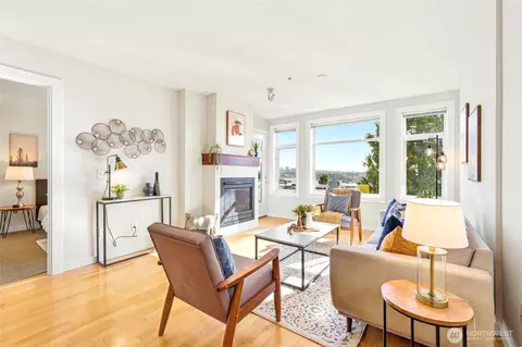 655 Crockett St #B203, Seattle, WA 98109