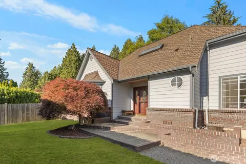 Exterior - 4033 120th Pl SE, Everett, WA 98208 photo 2 of 6