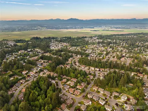 View/Area - 4033 120th Pl SE, Everett, WA 98208 photo 4 of 4