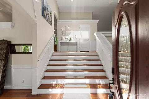 Entry Way - 4033 120th Pl SE, Everett, WA 98208 photo 1 of 3
