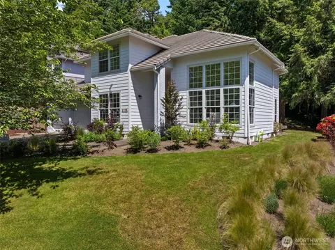 6105 75th Avenue Ct W, University Place, WA 98467