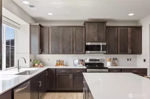 Kitchen - 1621 Seattle Hill Rd #N1, Bothell, WA 98012 photo 2 of 2