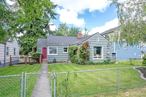 8026 S Bell St, Tacoma, WA 98408