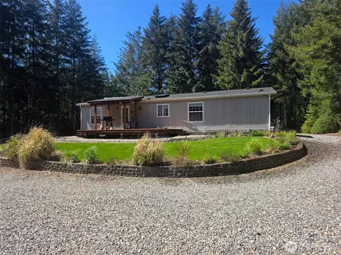 60 E Nikki Ln, Belfair, WA 98528