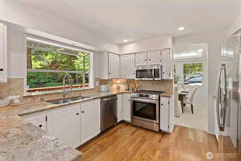 Kitchen - 1329 141st St SE, Mill Creek, WA 98012 photo 3 of 4
