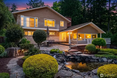 17524 10th Ave NW, Shoreline, WA 98177