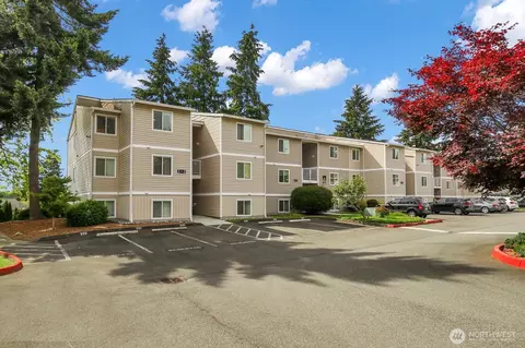 12415 NE 130th Ct #H310, Kirkland, WA 98034