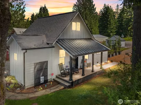 698 6th Ave W, Tenino, WA 98589