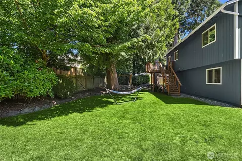 Exterior - 16409 29th Dr SE, Bothell, WA 98021 photo 5 of 6