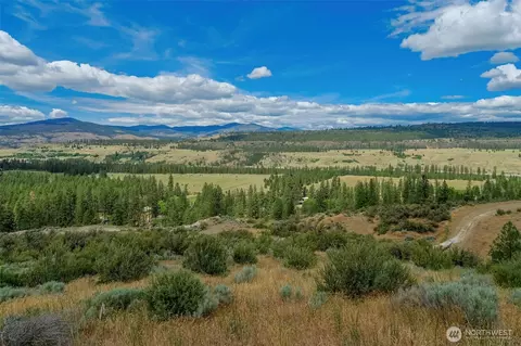 6264 Brisbois Rd, Fruitland, WA 99129