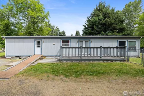 16715 122nd Ave E, Puyallup, WA 98374