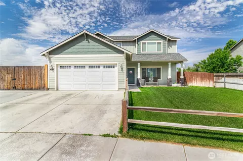 2375 NW Valley View Dr, Hermiston, OR 97838
