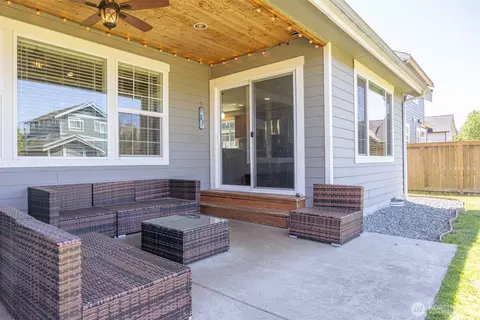 Exterior - 803 Mapleridge Dr, Everson, WA 98247 photo 4 of 9