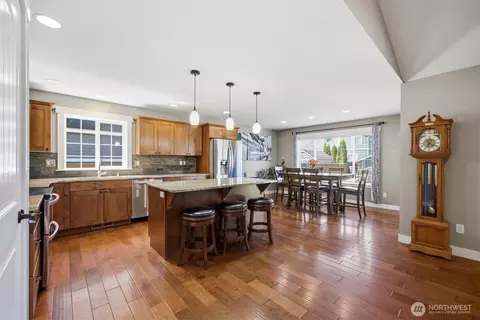 Kitchen - 803 Mapleridge Dr, Everson, WA 98247 photo 2 of 5