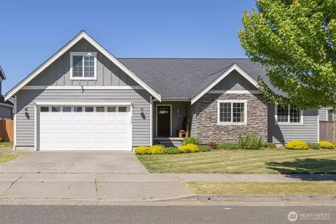 803 Mapleridge Dr, Everson, WA 98247