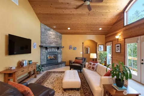 Living - 114 Howard Heights Rd, Sequim, WA 98382 photo 1 of 5