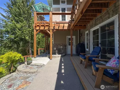 Exterior - 114 Howard Heights Rd, Sequim, WA 98382 photo 5 of 9
