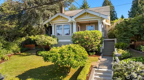 4055 SW Holgate St, Seattle, WA 98116