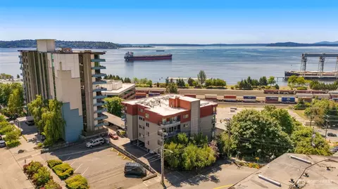 507 W Mercer St #401, Seattle, WA 98119