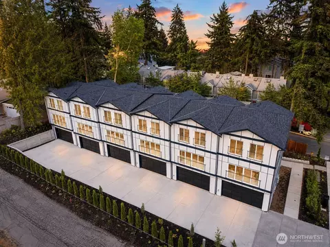 7103 210 St SW #B, Edmonds, WA 98026