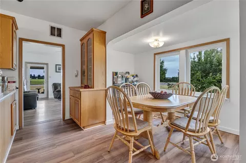 Dining - 20804 SE 450th St, Enumclaw, WA 98022 photo 3 of 3