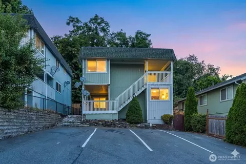 361 Earlington Ave SW, Renton, WA 98057