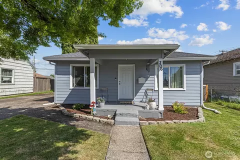306 26th Ave, Longview, WA 98632