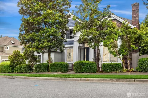 1823 145th Pl SE, Bellevue, WA 98007