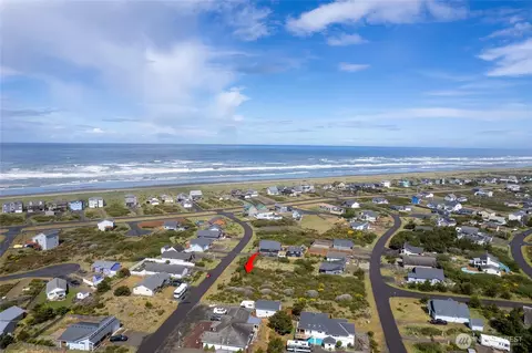 1268 Fleetwood Ave, Ocean Shores, WA 98569