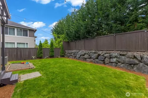 Exterior - 3907 168th Pl SE, Bothell, WA 98012 photo 5 of 6