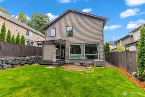 Exterior - 3907 168th Pl SE, Bothell, WA 98012 photo 4 of 6