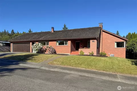 2518 S Oak St, Port Angeles, WA 98362