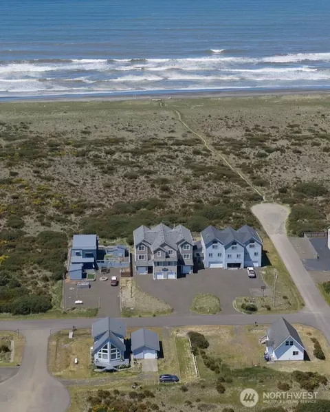 1003 S Sand Dune Ave SW #C, Ocean Shores, WA 98569