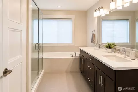 Bath - 4109 172nd Pl SE, Bothell, WA 98012 photo 1 of 3