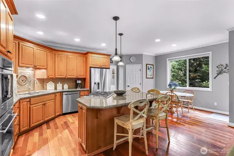 Kitchen - 2029 240th Pl SE, Bothell, WA 98021 photo 1 of 4