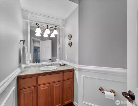 Bath - 2029 240th Pl SE, Bothell, WA 98021 photo 1 of 5